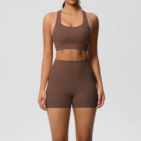 2-Piece Yoga Set – Crossover Bra & Shorts