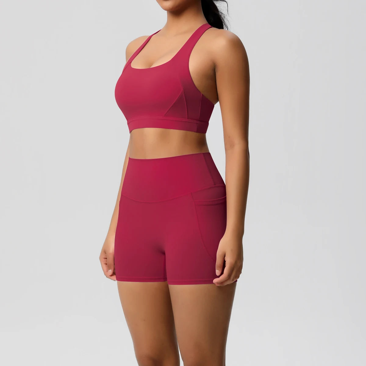 2-Piece Yoga Set – Crossover Bra & Shorts