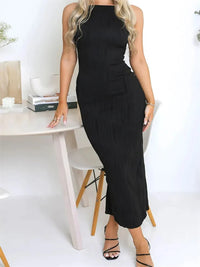 Sleeveless Slim-Fit Maxi Dress