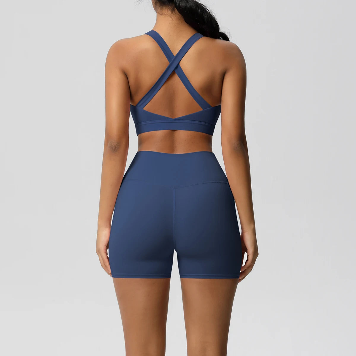 2-Piece Yoga Set – Crossover Bra & Shorts
