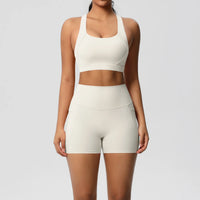 2-Piece Yoga Set – Crossover Bra & Shorts
