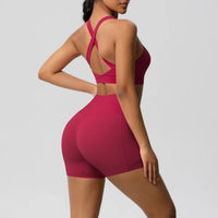 2-Piece Yoga Set – Crossover Bra & Shorts